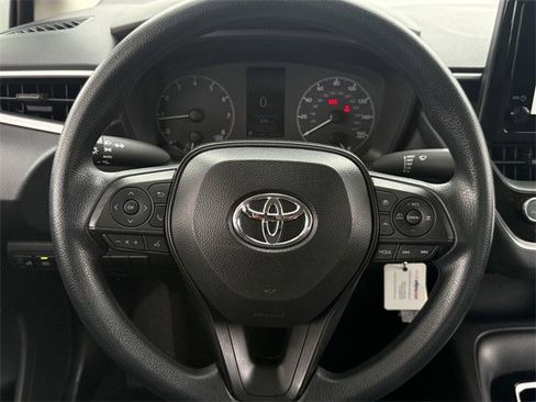 Used 2025 Toyota Corolla LE image 13