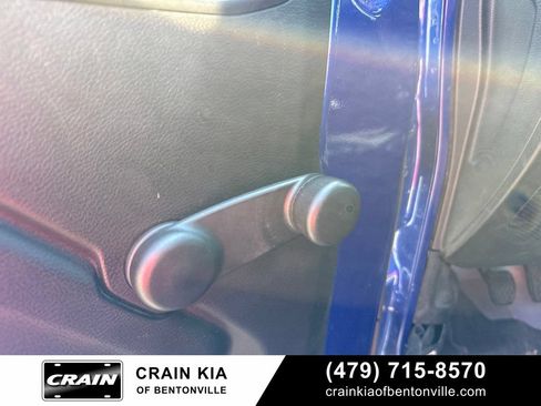 Used 2018 Jeep Wrangler Sport AWD/4WD image 19
