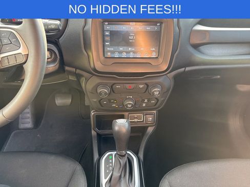 Used 2019 Jeep Renegade Latitude image 20