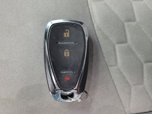 Used 2020 Chevrolet Equinox LT image 32