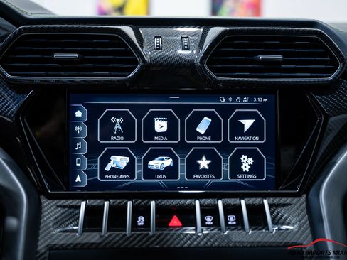Used 2022 Lamborghini Urus AWD/4WD image 68