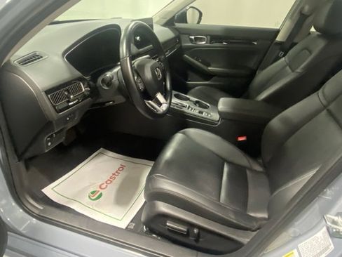 Used 2022 Honda Civic Touring image 10