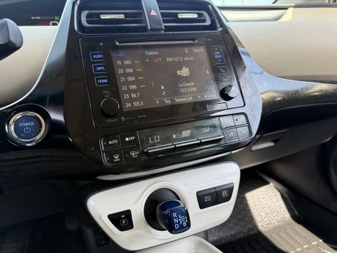 Used 2016 Toyota Prius Four w/ Advanced Technology Package FWD image 15