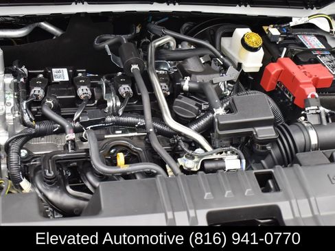 Used 2025 Nissan Kicks SR w/ SR Premium Package AWD/4WD image 21