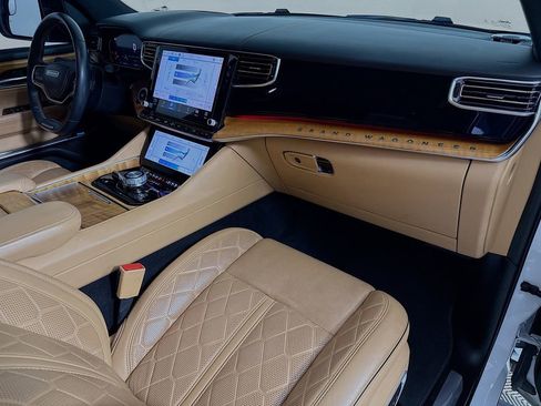 Used 2023 Jeep Grand Wagoneer Series III image 31