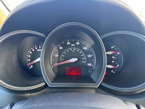 Used 2014 Kia Rio LX image 16