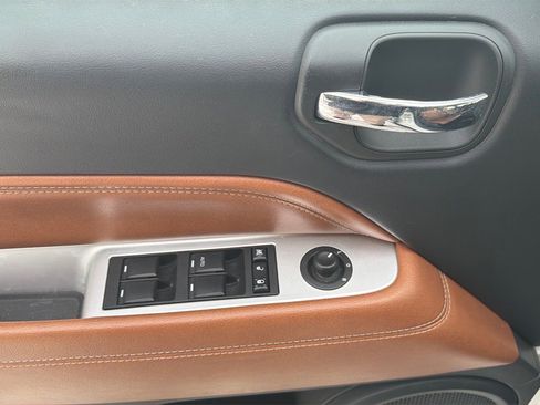 Used 2017 Jeep Compass High Altitude image 7