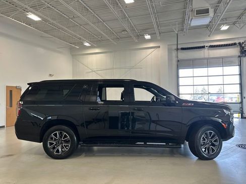 Used 2021 Chevrolet Suburban Z71 w/ Rear Media and Nav Package image 8