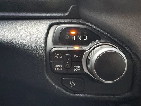 Used 2021 RAM 1500 Big Horn AWD/4WD image 32