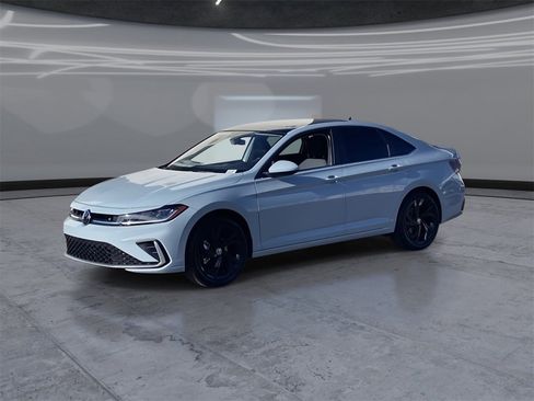 New 2026 Volkswagen Jetta SE image 3