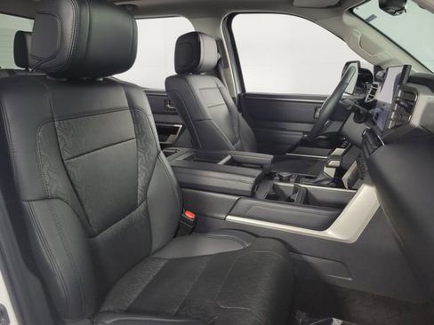 Used 2023 Toyota Tundra Limited image 15