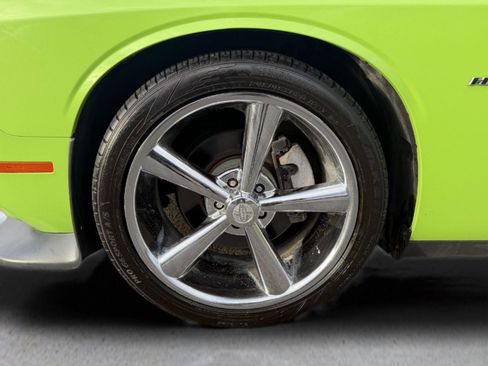 Used 2015 Dodge Challenger R/T image 37