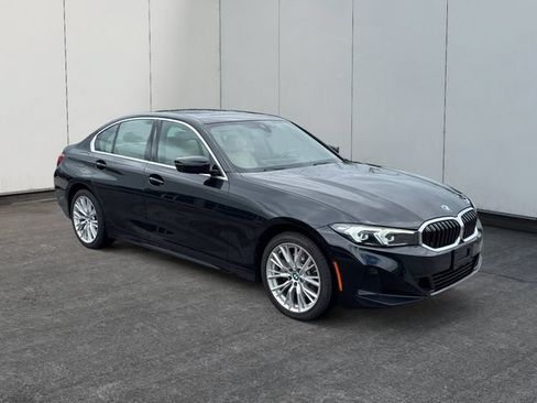 Used 2024 BMW 330i xDrive Sedan w/ Premium Package AWD/4WD image 7