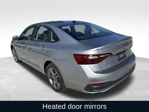 Used 2022 Volkswagen Jetta SE image 6