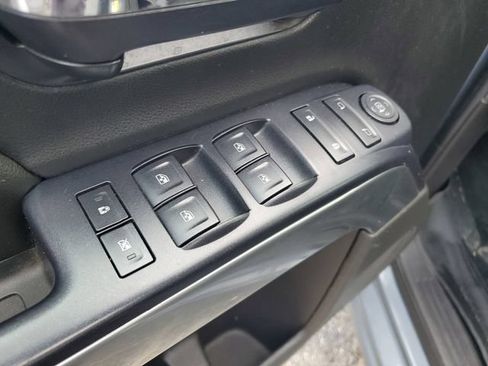 Used 2016 Chevrolet Silverado 1500 LT RWD image 9