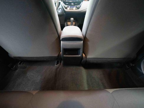 Used 2022 Toyota Corolla LE FWD image 22