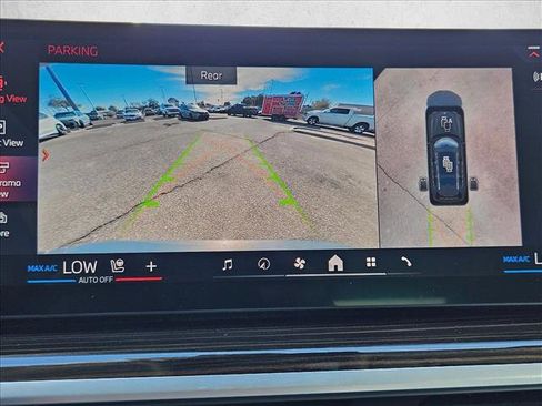 Certified 2025 BMW X7 xDrive40i w/ Executive Package image 18