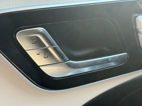 Used 2026 Mercedes-Benz E 350 4MATIC Sedan image 23