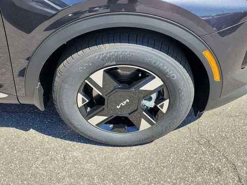 New 2026 Kia Sportage LX FWD image 39