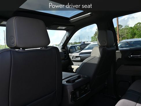 Used 2024 Chevrolet Silverado 1500 ZR2 w/ Technology Package image 27