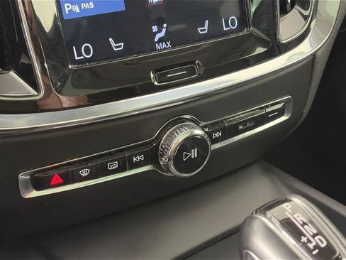 Used 2020 Volvo V60 T5 Cross Country AWD/4WD image 21