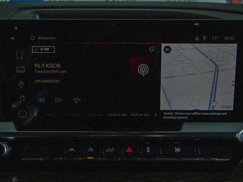 Used 2024 GMC Sierra 1500 Elevation image 9