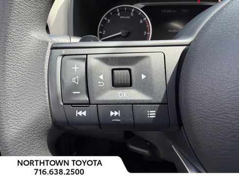 Used 2024 Nissan Rogue SV AWD/4WD image 22