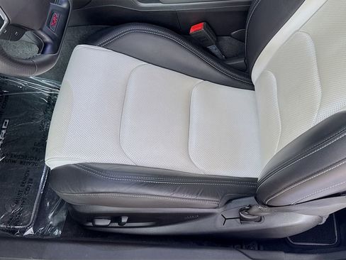 Used 2018 Chevrolet Camaro SS image 23