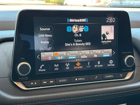 Used 2023 Nissan Rogue SL FWD image 18