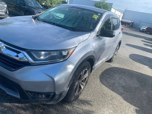 Used 2018 Honda CR-V LX image 2