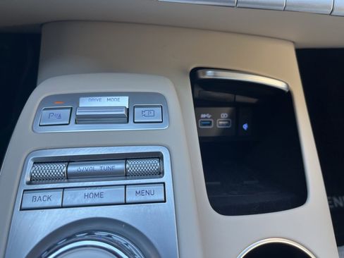 Used 2025 Genesis GV70 3.5T Sport w/ Sport Prestige Package image 24