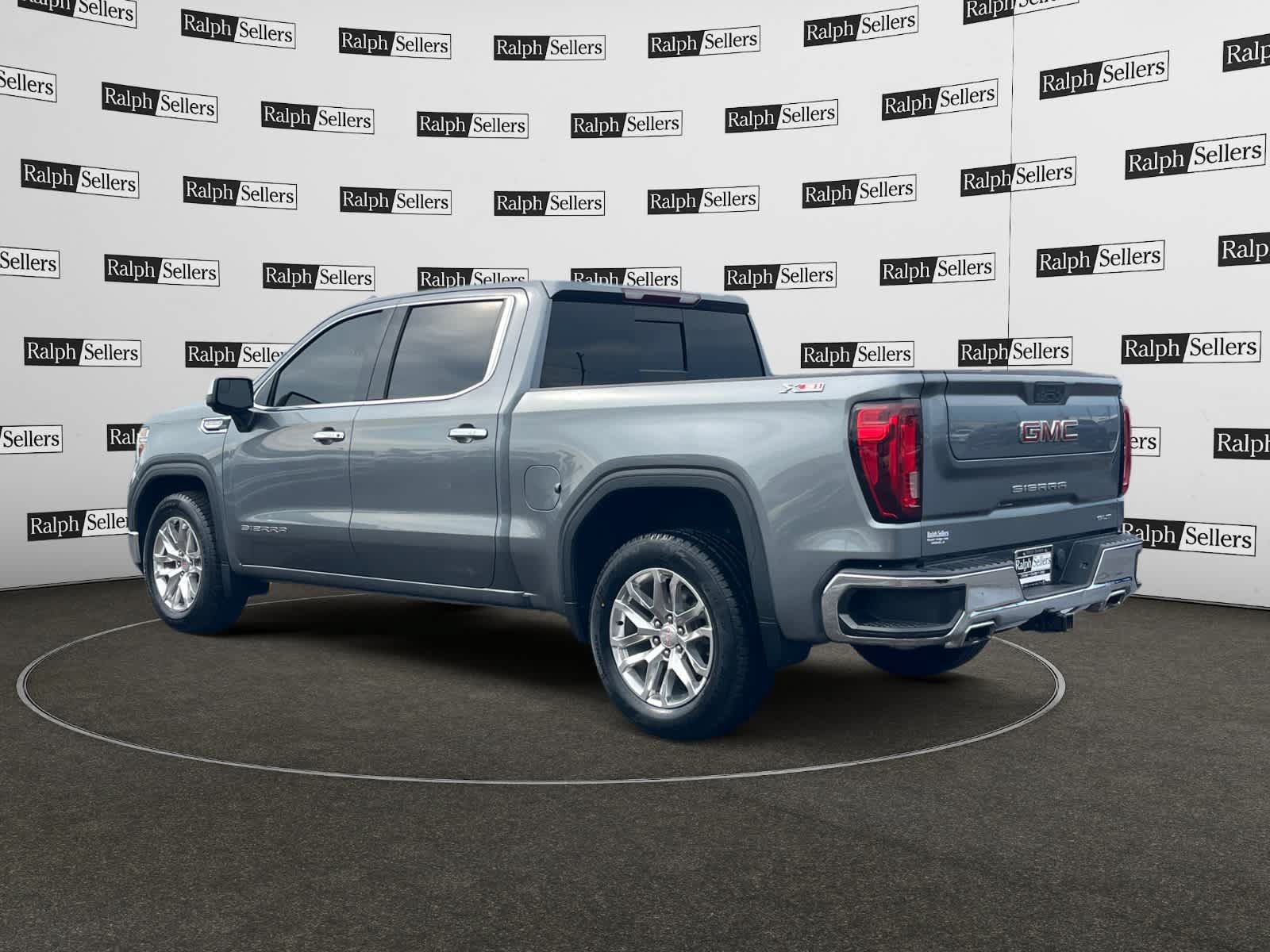 Used 2022 GMC Sierra 1500 SLT AWD/4WD image 4
