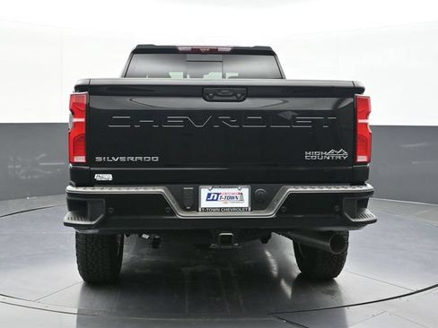 New 2026 Chevrolet Silverado 2500 High Country w/ High Country Premium Package AWD/4WD image 8