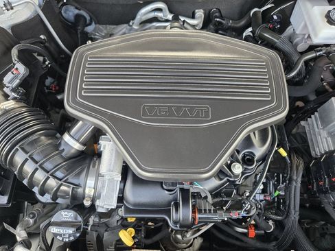 Used 2023 GMC Acadia Denali FWD image 35