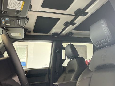 New 2025 Ford Bronco Badlands image 10