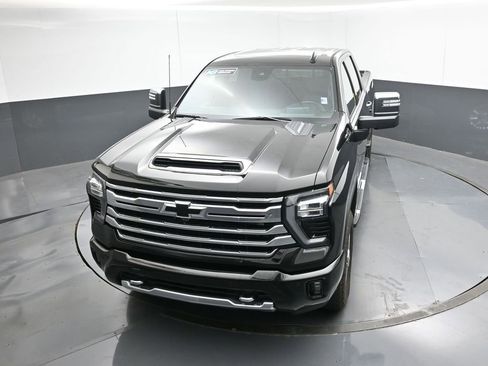 Used 2024 Chevrolet Silverado 2500 High Country w/ High Country Premium Package image 43