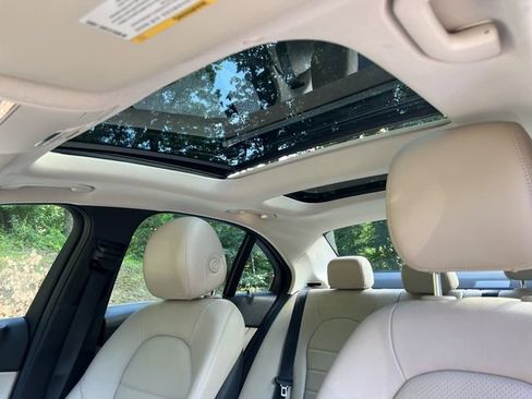 Used 2019 Mercedes-Benz C 300 4MATIC Sedan image 17