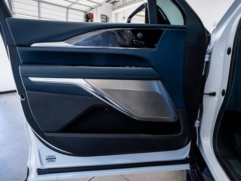 Used 2025 Cadillac Escalade IQ Luxury 2 image 34