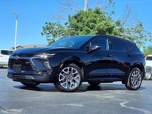 Used 2024 Chevrolet Blazer RS w/ Driver Confidence II Package AWD/4WD image 1