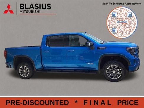 Used 2024 GMC Sierra 1500 AT4 w/ AT4 Preferred Package AWD/4WD image 6