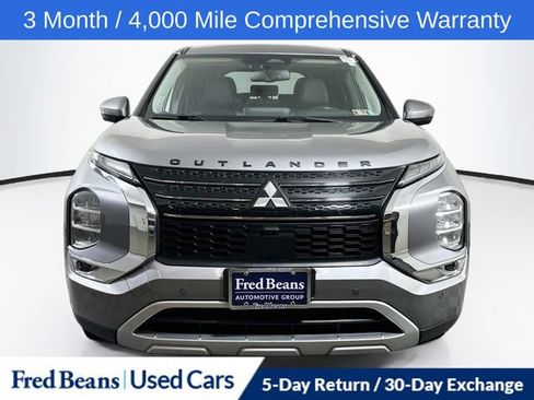 Used 2022 Mitsubishi Outlander SE FWD image 2