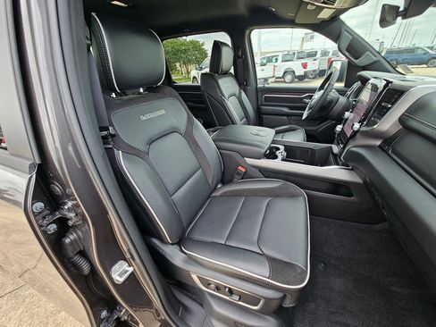 Used 2026 RAM 1500 Laramie AWD/4WD image 31