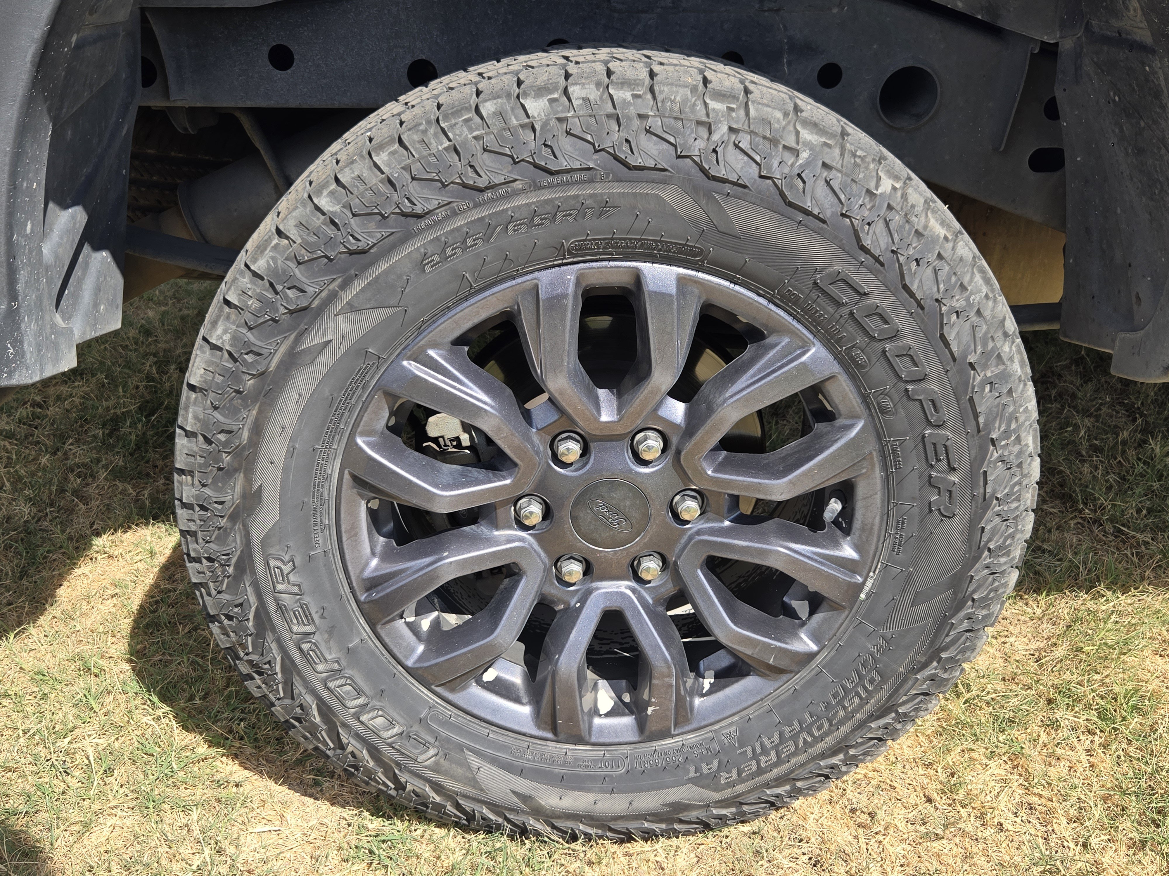 Used 2022 Ford Ranger XLT w/ Equipment Group 301A Mid RWD image 9