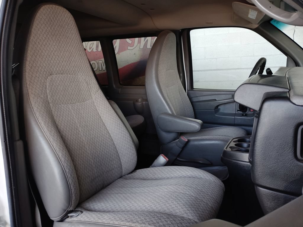 Used 2013 Chevrolet Express 3500 LT w/ LT Preferred Equipment Group RWD image 13