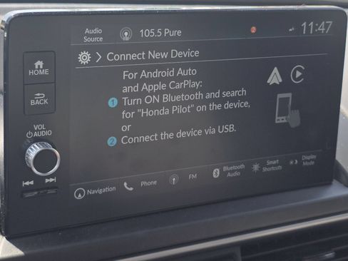Used 2024 Honda Pilot Touring image 5