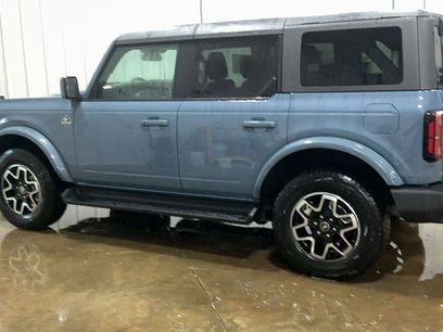 New 2025 Ford Bronco Outer Banks