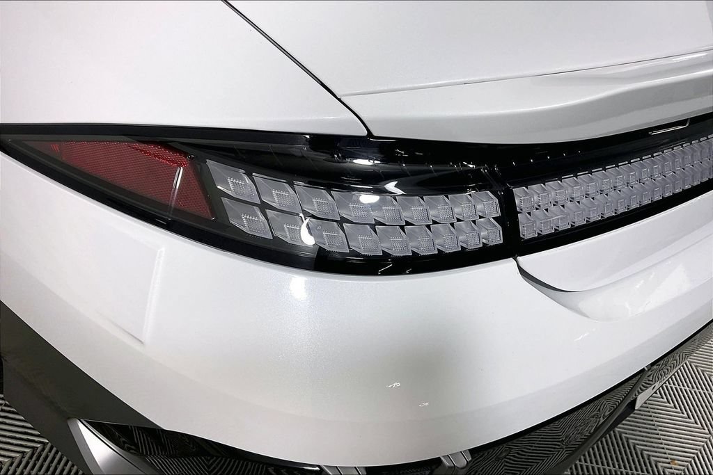 Used 2023 Hyundai Ioniq 6 Limited RWD image 28