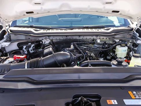 New 2026 Ford F250 XL w/ XL Chrome Package RWD image 39