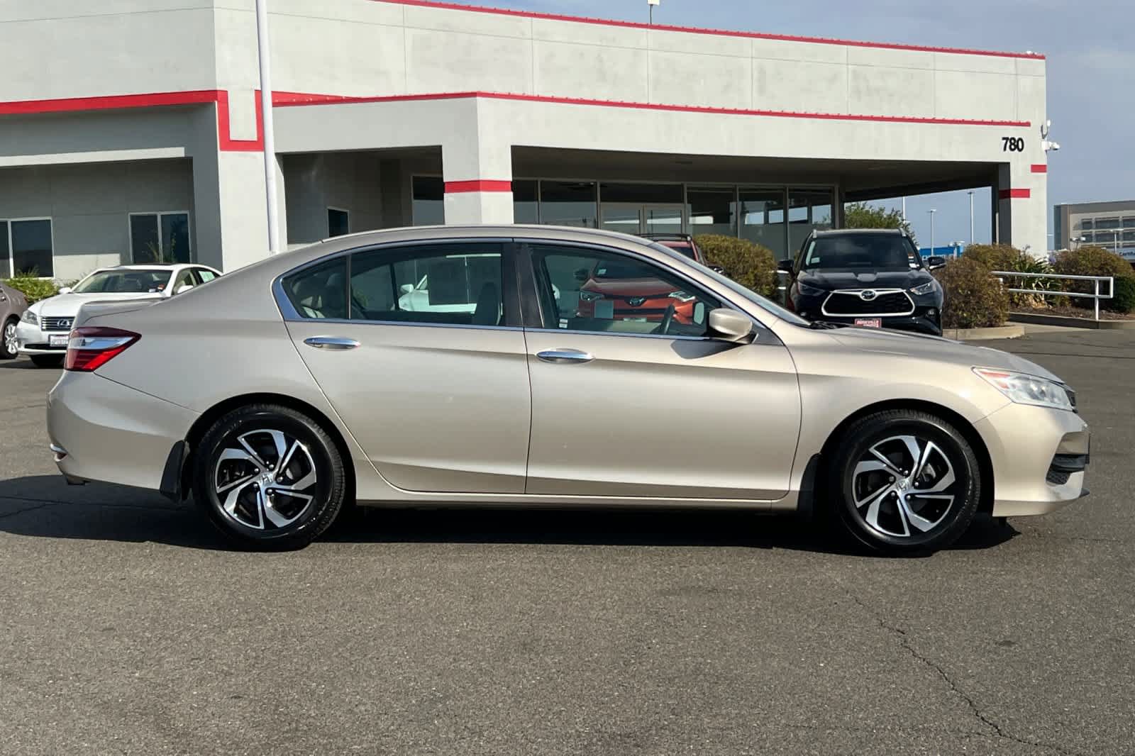 Used 2016 Honda Accord LX image 6