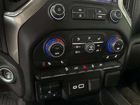 Used 2022 Chevrolet Silverado 1500 LT Trail Boss w/ Convenience Package II AWD/4WD image 8